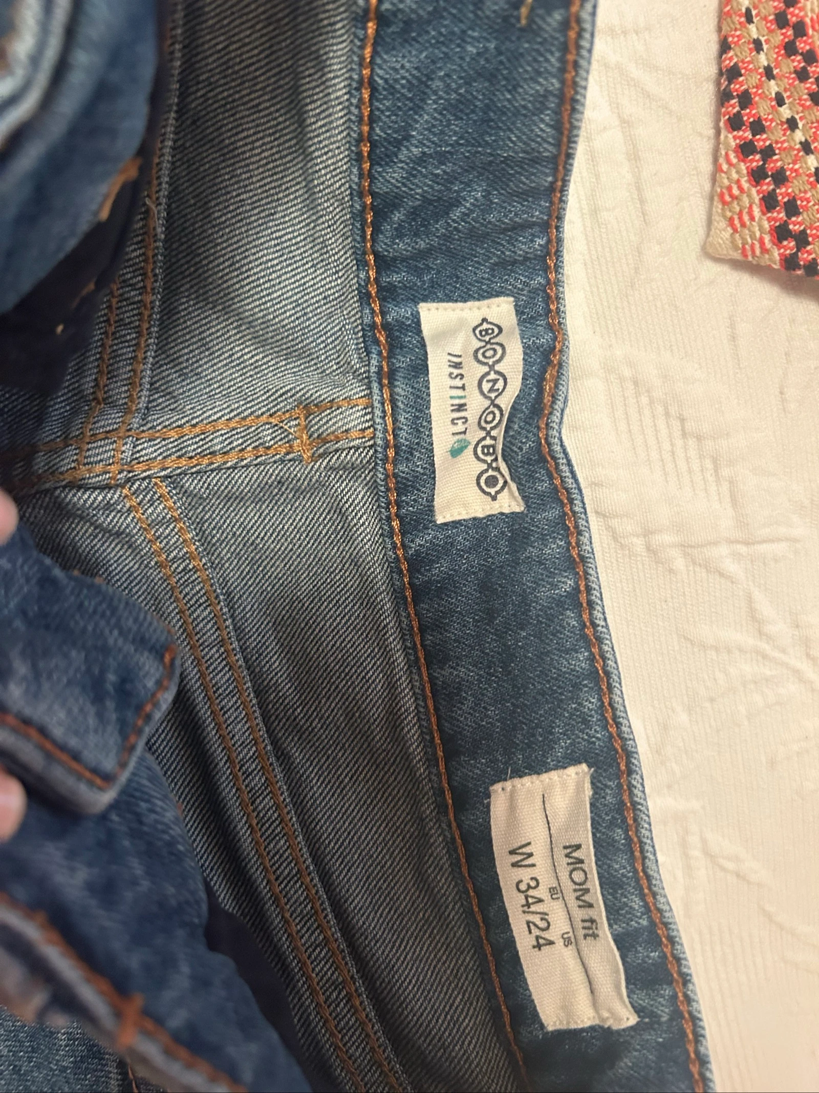 Conjunto Verano Zara & Bonobo: Top Cortado de Jacquard + Shorts Denim Mom (T. 34 / S) – photo 3